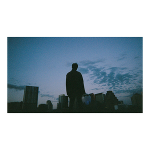 美女裸体❌开腿玩小玩具电影视频无需下载在线观看
