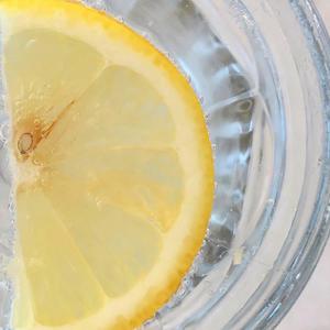 美女裸体❌开腿玩小玩具电影视频无需下载在线观看
